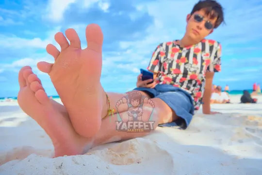 Feet Beach 12
